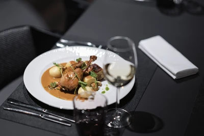 b8ba95fc-3ba4-414d-b757-67a337038859