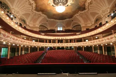 aa608727-8394-4a03-b037-c2fd9f7d31f4 aa608727-8394-4a03-b037-c2fd9f7d31f4