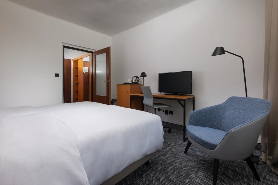 0ec27d90-4270-4808-8e34-23e7f0048298 0ec27d90-4270-4808-8e34-23e7f0048298