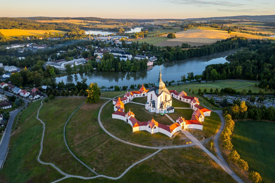 Zelena_hora_shutterstock_2679678269