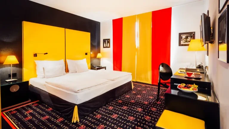 e8f1fd62-ec44-4c23-ac64-5e3d57b351d1 e8f1fd62-ec44-4c23-ac64-5e3d57b351d1