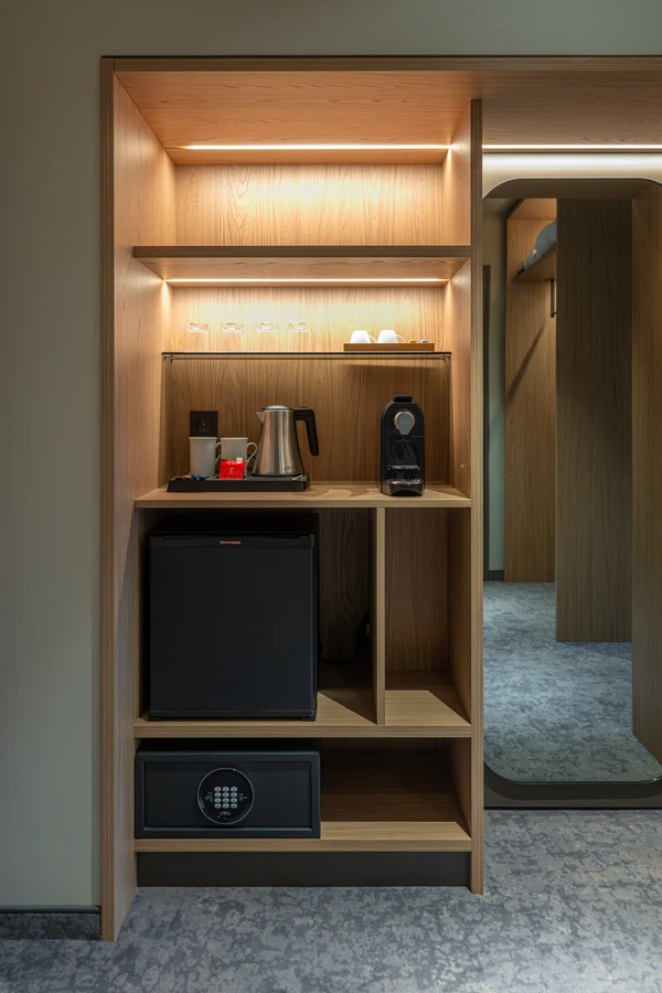 0083a918-a623-4051-afb7-1c535722fa6c 0083a918-a623-4051-afb7-1c535722fa6c