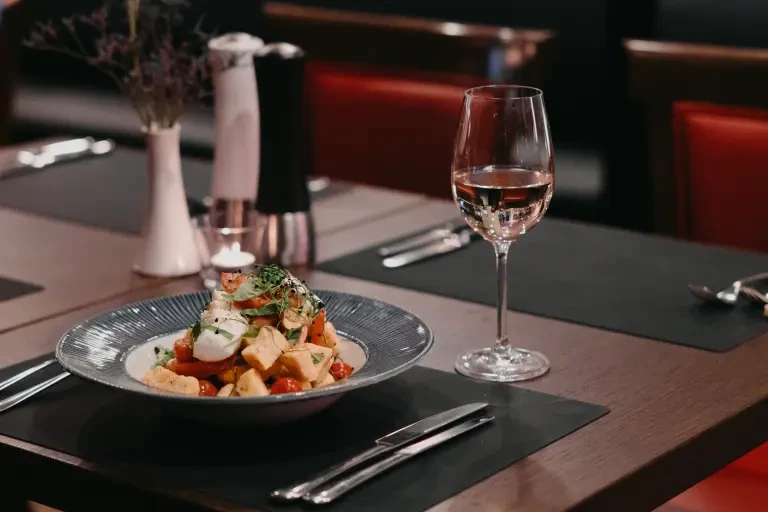 1ee72f2f-17a8-4fe3-98e4-5509ba8a4d86 1ee72f2f-17a8-4fe3-98e4-5509ba8a4d86