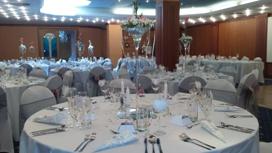 ec810b7b-9f46-4446-9b47-fcb9c8e827a9 ec810b7b-9f46-4446-9b47-fcb9c8e827a9