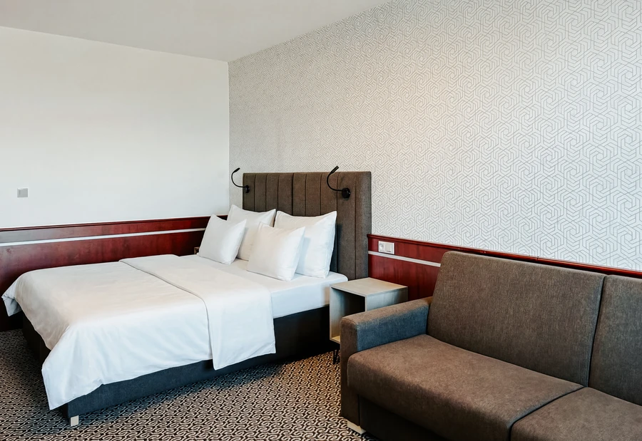 63e8d333-6f72-4975-88d8-028583d2bf03