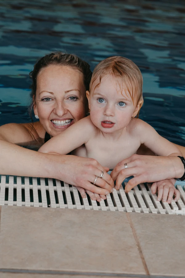 597dd0d6-ffd2-4207-abce-66f5476472b8 597dd0d6-ffd2-4207-abce-66f5476472b8