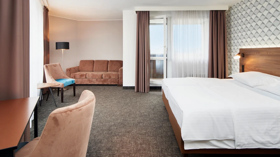 e4942b67-3fc9-4a23-8780-0eac352dae7e e4942b67-3fc9-4a23-8780-0eac352dae7e