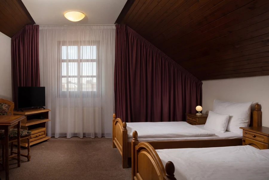 a9c75301-c001-42d7-88f1-f57a7a3b4b07