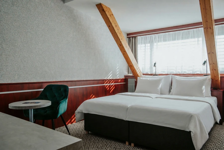 5a51cefa-0d8b-4147-a7d0-87f12fb1b400