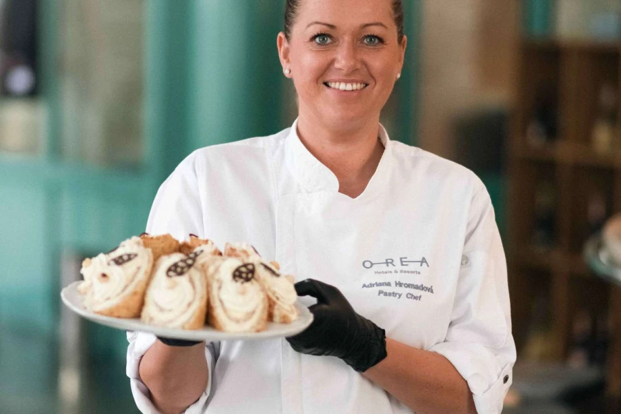 8c5c73bb-16ad-4eee-8aaf-91ee4cf50f32 8c5c73bb-16ad-4eee-8aaf-91ee4cf50f32