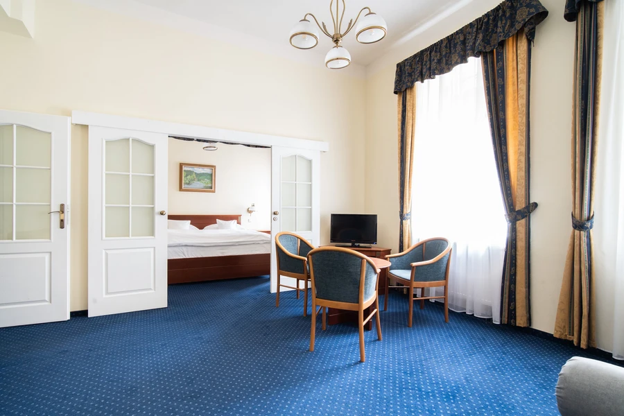 de7bf88b-310c-42ed-af73-7a2fb9acd7fc de7bf88b-310c-42ed-af73-7a2fb9acd7fc