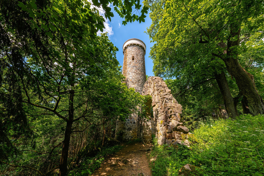 Dančí obůrka Hvozd a rozhledna Hamelika