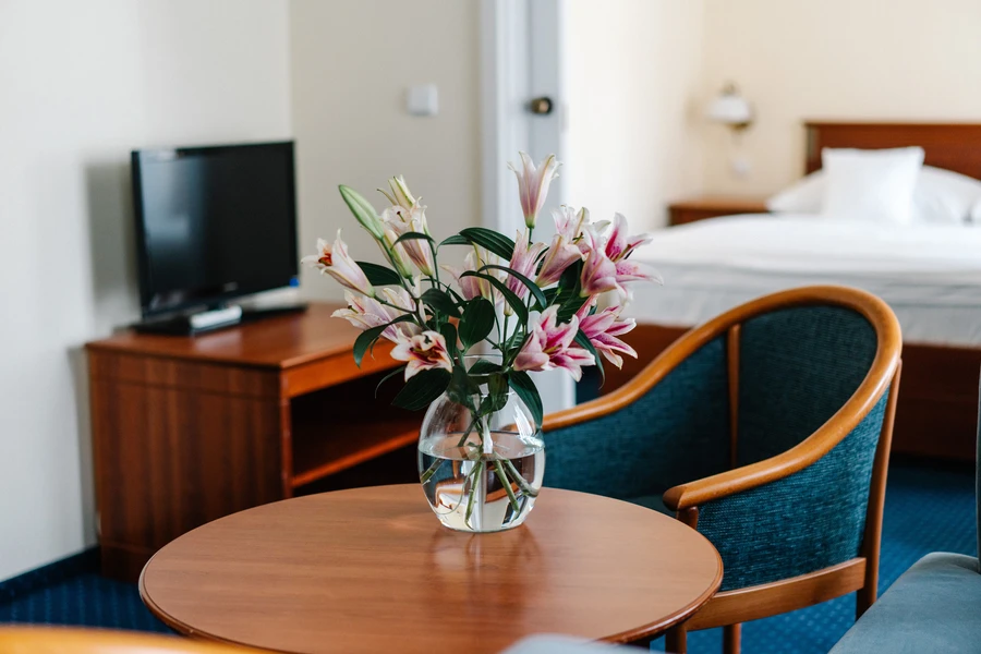 e50878f6-7d03-468e-9692-51bc8eff80b6 e50878f6-7d03-468e-9692-51bc8eff80b6