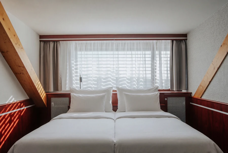 47e38047-6a09-489b-a654-b567565de60e