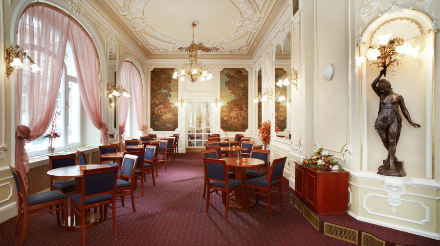 1effed53-64a3-4bf2-a7e8-2e9df85deef7 1effed53-64a3-4bf2-a7e8-2e9df85deef7