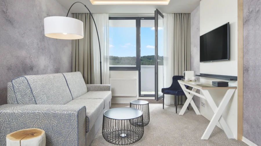 db35bc2d-ecc6-4f01-888a-d0a909c80664 db35bc2d-ecc6-4f01-888a-d0a909c80664