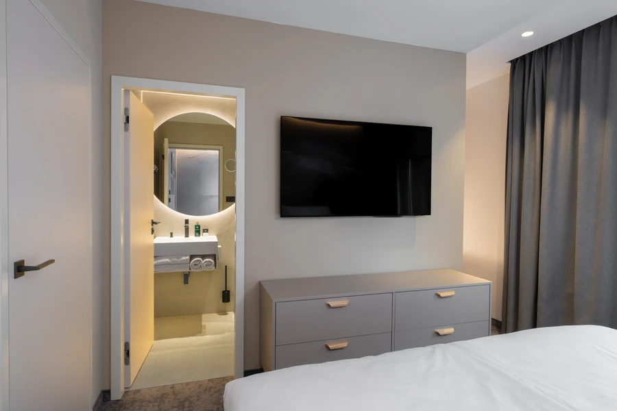 7e15d563-110b-4116-bfe2-280bf6631d32 7e15d563-110b-4116-bfe2-280bf6631d32