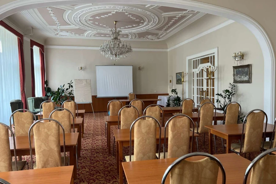 edb827e4-29bc-44f5-bed4-f35179ed738e edb827e4-29bc-44f5-bed4-f35179ed738e