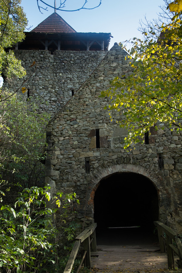 Novy_hrad_shutterstock_737211490