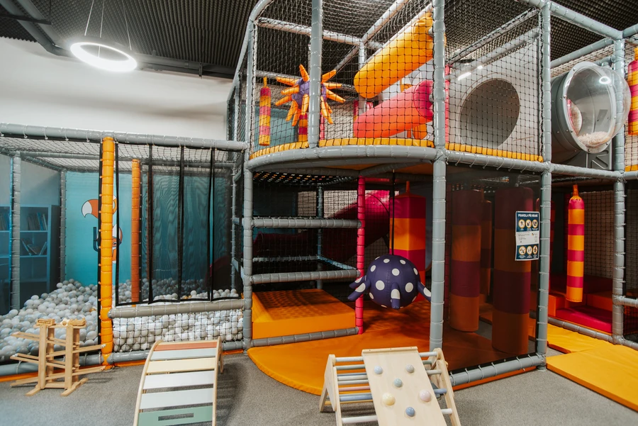 002_MB108940_OREA_Panorama