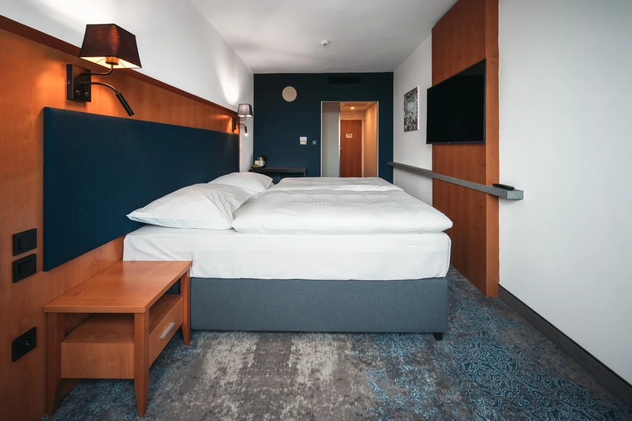 e9fd52be-e010-4cc8-b54e-9ea52cc5d729 e9fd52be-e010-4cc8-b54e-9ea52cc5d729